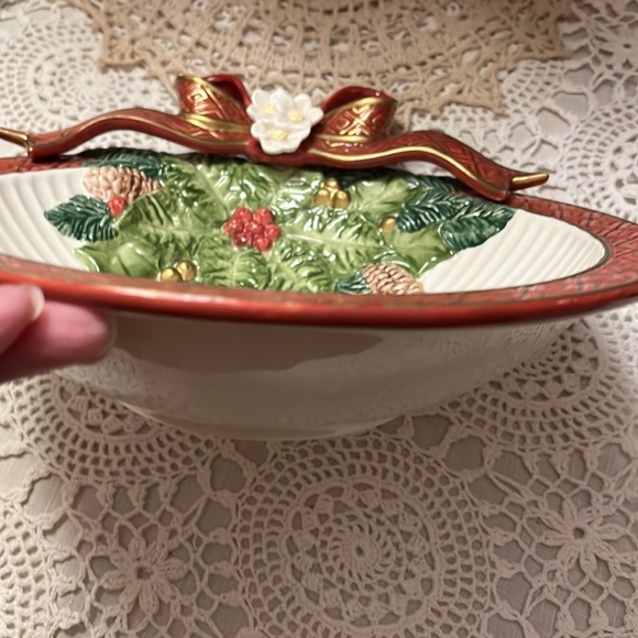 HP 🎉 Fitz and Floyd Christmas Rose bowl NWT - Picture 3 of 7